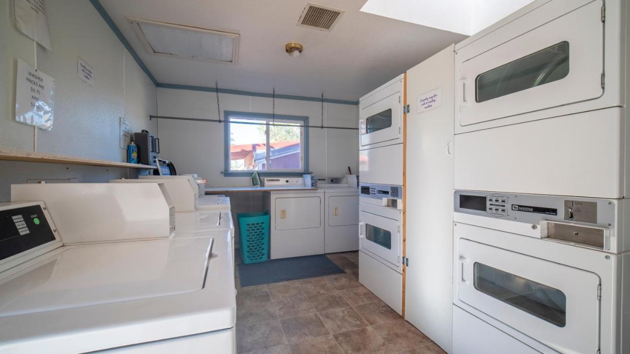 Outdoor Glamping Jayco Rv Ok35 Apartment Moab Exterior photo